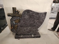 Diverses pierres tombales anciennes en granit sculpté avec motif de rose pour cimetières, tombes et monuments