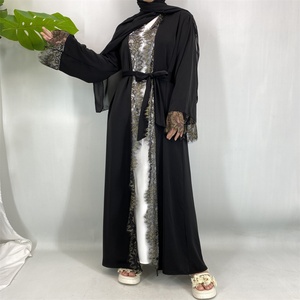 Nueva Abaya Modesta con Encaje y Hiyab, Elegante Túnica Islámica para Mujer con Bolsillos, Nuevo Diseño Moderno para Damas Musulmanas (1484) - Product Image 3