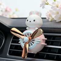 Désodorisant solide en plastique pour grille d'aération de voiture, feuilles parfumées mignonnes en forme de dessin animé, accessoires automobiles, vente en gros, aromathérapie, décoration pour sortie d'air de voiture