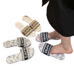 QLFashion Grande Taille Femme Gladiateur Été 2025 Nouveauté Broderie Alphabet Style Coréen Amorti Capri Vacances Plage Word231231 - Product Image 4