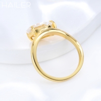 Bague de fiançailles solitaire en moissanite torsadée avec sertissage à griffes, bague de mariage tendance pour femme en or 18 carats