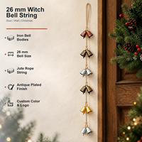 Clochettes de sorcière en fer plaqué sur mesure OEM de 26 mm avec corde en jute, clochettes suspendues style antique pour décoration de Noël, de porte, de mur, de maison et de jardin