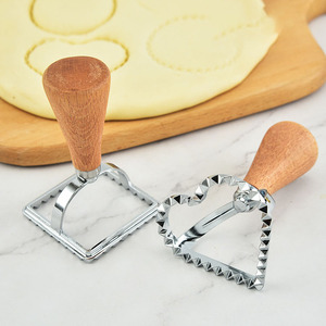 Accessoires de cuisine Moule à biscuits en métal de forme multiple avec manche en bois Bord <span class=keywords><strong>cannelé</strong></span> - Product Image 6