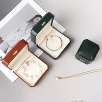 Boîte à bijoux en cuir PU de style vintage haut de gamme, étui à bagues rétro, organisateur de rangement pour pendentifs, colliers et bracelets, logo personnalisé