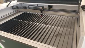 Machine de gravure au laser 150W mise au point automatique pour bois contreplaqué papier MDF avec refroidisseur S & A CW5200 lame en nid d'abeille lit Leadshine 57 - Product Image 5