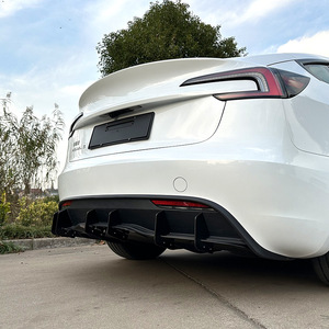 สปอยเลอร์หลัง Tesla Model 3 สีดำเงา แบบ Ducktail พร้อมดิฟฟิวเซอร์กันชน รุ่นปี 2023+ Facelift - Product Image 3