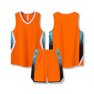 เสื้อกล้ามบาสเก็ตบอลสีสันแบบกำหนดเอง ถักจากผ้าฝ้าย 100% แห้งเร็ว สวมใส่สบาย พร้อมพิมพ์หมายเลขผู้เล่น สำหรับชุดทีม - Product Image 4