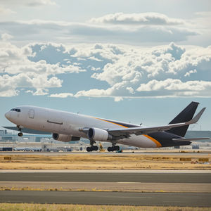 Быстрый <span class=keywords><strong>DHL</strong></span> Air Express Экспедитор из Китая в Ирак Международная служба доставки - Product Image 4