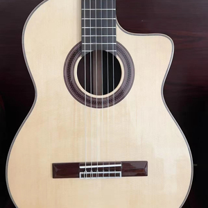Guitare Classique Faite Main de Haute Qualité <span class=keywords><strong>Cordo</strong></span> Taille 4/4 Table Massive Design Professionnel Unique - Product Image 1