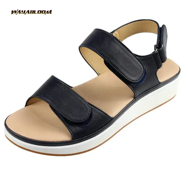 Nieuwe Sandalen Dames Zomer Ronde Neus Dikke Zool Effen Kleur Sandalen Helling Hak Romeinse Sandalen