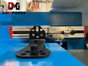 Dmg w67k पूरी तरह से स्वचालित सिंक्रनाइज्ड इलेक्ट्रो-हाइड्रोलिक सर्वो 4 + 1 अक्ष उच्च-सटीकता <span class=keywords><strong>cnc</strong></span> झुकने मशीन 3200 मिमी कार्य लंबाई - Product Image 6