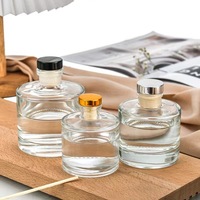 Vente en gros Bouteille en verre vide pour diffuseur rond 50ml 100ml 120ml 200ml avec couvercle à vis