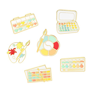 Épinglettes en émail personnalisées de haute qualité série colorée trois couleurs primaires pour les vêtements décorés de Noël thème de fée en métal - Product Image 3