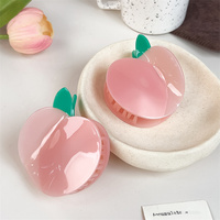 Acetaten perzikkleurige klauwenclip voor vrouwen, schattig fruitdesign, sterke grip, antislip haaraccessoire voor dagelijks gebruik.