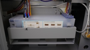 Impresora DTF Versijet I3200 de 60 cm con Modo Vacaciones, Limpieza Automática del Cabezal de Impresión a Horario Programado - Product Image 3