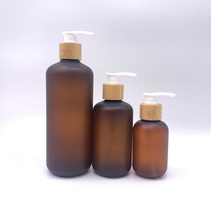 Bouteille en verre ambré mat de haute qualité, givrée, avec pompe et couvercle en bambou, pour shampoing et lotion, 100ml, 200ml, 300ml, 500ml - Product Image 1