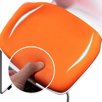 Chaise de formation empilable moderne en plastique avec base en luge et coussin en tissu pour conférence, bureau et visiteurs