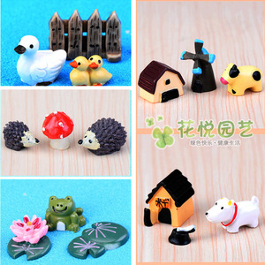 Ensemble de <span class=keywords><strong>trois</strong></span> figurines de chiots et de porcelets de <span class=keywords><strong>dessin</strong></span> <span class=keywords><strong>animé</strong></span>, micro-paysage, petites décorations, artisanat en résine - Product Image 5