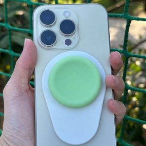 Empuñadura magnética para teléfono con cubierta de silicona, soporte para teléfono móvil, enchufe magnético para agarre magnético compatible con IPhone14 - Product Image 4