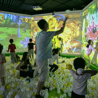 Jeux de balle immersifs pour enfants |   Projection murale interactive à écran tactile personnalisée