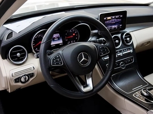 Auto Usado de Alta Calidad, <span class=keywords><strong>Mercedes</strong></span>-<span class=keywords><strong>Benz</strong></span> Clase C 2015 C <span class=keywords><strong>180</strong></span> L Sport, Sedán de Gasolina, Motor 8L, Euro V, Venta al Por Mayor - Product Image 4