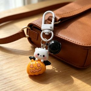 Porte-clés en plastique mignon pour Halloween, breloque de sac fantaisie (fantôme, citrouille, chat noir, chauve-souris, momie), pendentif clochette, cadeau souvenir de fête - Product Image 2