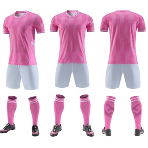Ensemble de maillot de football personnalisé, uniforme de sport sur mesure avec short, nom et numéro imprimés pour hommes, femmes et jeunes, coton/bambou/spandex - Product Image 4