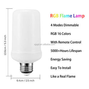 L'<span class=keywords><strong>ampoule</strong></span> <span class=keywords><strong>LED</strong></span> RVB à effet de flamme crée une lueur de feu scintillante réaliste avec des fonctions multicolores changeantes et une télécommande pratique - Product Image 6