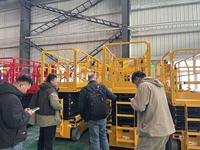 Plataforma Elevadora Autopropulsada BeigonK de 4-14 Metros, Plataforma de Trabajo Tipo Tijera de 320KG, Plataforma Elevadora de Tijera