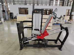 Allenamento Muscolare delle Gambe e Leg Curl Realizzati da un <span class=keywords><strong>Istruttore</strong></span> <span class=keywords><strong>Fitness</strong></span> in Palestra con Piastre Sospese. - Product Image 2