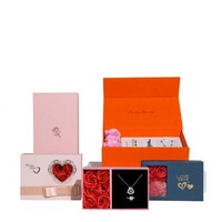Boîte cadeau en forme de livre pour montre, collier, bague, bijoux, avec papier spécial, design de fleurs éternelles pour la Saint-Valentin, amour
