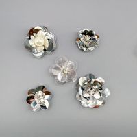 Nouveauté en stock : Fournitures du fabricant – Écussons floraux perlés et à sequins (verre et anti-perle) pour vêtements, sacs et accessoires DIY