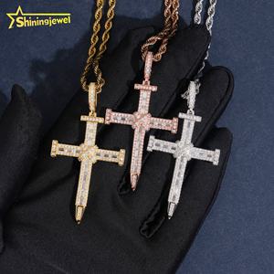 תליון צלב לגברים משובץ יהלומים מלאכותיים מוסאניט עם תעודת GRA, תכשיט היפ הופ פופולרי מכסף 925 - Product Image 4