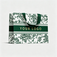 Sac fourre-tout en papier écologique recyclable haut de gamme avec poignée en ruban cachée à l'intérieur, logo de marque personnalisé sur carton ivoire 190-230 g/m²