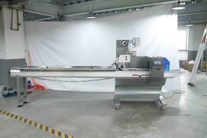 Machine d'emballage pour cuillères à miel et bâtonnets, machine d'emballage pour petites cuillères en plastique et en métal pour crème glacée - Product Image 5