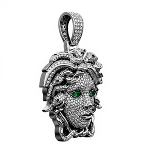 Colgante Hamsa de Acero Inoxidable Plateado con Incrustaciones de Diamantes, Amuleto de Filigrana, Joyería de Lujo, Regalo - Product Image 1