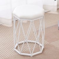 Tabouret de maquillage moderne en fer blanc géométrique, tabouret hexagonal avec coussin en PU, tabouret d'appoint de luxe léger pour chambre et salon