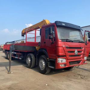 Camion Usato Howo per Carichi Pesanti, 371 CV, 8x4, 6x4, <span class=keywords><strong>con</strong></span> Gru, Cassone, Pianale, di Seconda Mano e di Buona Qualità - Product Image 1