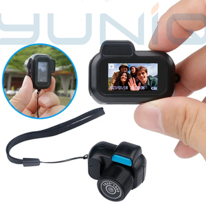 กล้องแอคชั่นพกพา Yuniq Y3000 รูปทรงนาฬิกา ความละเอียด 1080p พร้อมเซ็นเซอร์ออปติคอล 10x-20x รองรับการ์ด MicroSD ใช้งานง่ายสำหรับเด็ก กล้องดิจิตอลขนาดเล็ก 1080P - Product Image 2