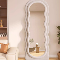 Miroir mural et de sol moderne sur mesure, grand format, design ondulé irrégulier, cadre étanche, verre durable, pour salon et salle de bain