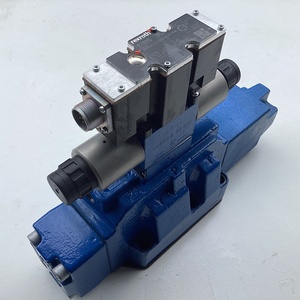 R901040909 4WRZE25W6-220-7X/6EG24N9EK31/F1D3M Direccional Proporcional Operado por Piloto en Stock - Product Image 2