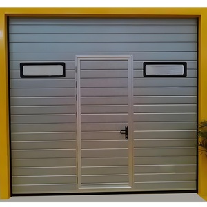 Porte de <span class=keywords><strong>garage</strong></span> sectionnelle coulissante isolée en acier moderne 2026 avec portillon piétonnier pour villa, porte antivol, prix abordable - Product Image 1