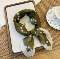 Retro katoenen bandana op maat, tijdloos klassiek vierkant textiel voor buiten fietsen, handtasdecoratie, huisdecoratie, bruiloft.