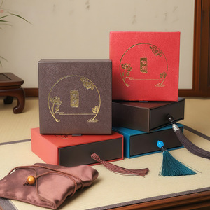 Caja <span class=keywords><strong>de</strong></span> embalaje <span class=keywords><strong>de</strong></span> pulsera tradicional <span class=keywords><strong>de</strong></span> terciopelo ecológico con borla <span class=keywords><strong>de</strong></span> cinta con diseño <span class=keywords><strong>de</strong></span> estilo <span class=keywords><strong>de</strong></span> cajón para joyería <span class=keywords><strong>de</strong></span> aniversario - Product Image 1