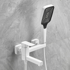 Robinet de douche mural carré en laiton noir mat avec douchette simple pour baignoire - Product Image 4