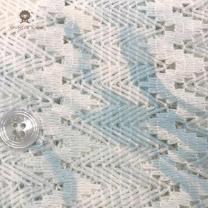 <span class=keywords><strong>Camicia</strong></span> da <span class=keywords><strong>Uomo</strong></span> Traspirante in <span class=keywords><strong>Pizzo</strong></span> Crochet Effetto Marmo Acquatico, 185gsm, Misto Cotone, Blu Chiaro, Stile Resort Cubano con Motivo Astratto a Spirale - Product Image 6