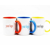 Haute qualité sublimation tasse fournisseur pas cher personnaliser logo faible QUANTITÉ MINIMALE DE COMMANDE personnalisé cadeaux uniques en céramique tasse tasse avec couleur à l'intérieur