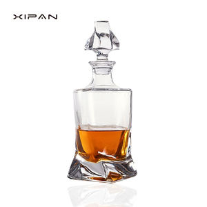 Großhandel 750ml Vintage Karaffe aus geschliffenem Glas mit Gravur und Rotwein-Whiskey-Flaschen - Product Image 1