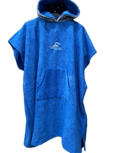 Poncho <span class=keywords><strong>de</strong></span> surf personalizado Toalla con capucha <span class=keywords><strong>de</strong></span> bambú reciclado Bata <span class=keywords><strong>de</strong></span> cambio suave Toalla <span class=keywords><strong>de</strong></span> playa con capucha Poncho <span class=keywords><strong>de</strong></span> surf - Product Image 5