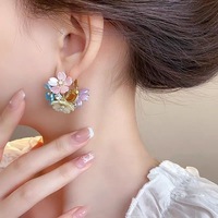 Clbx fleur boucles d'oreilles goujons en résine colorée, bijoux de déclaration audacieux cadeau à la mode pour les femmes accessoires de mode en gros
